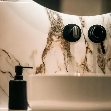 Le Majestic - T2 En Centre Apartment *