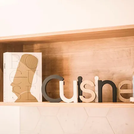 Appartement Le Majestic **** : Luxury T2 Plein Centre / V-rent Annecy